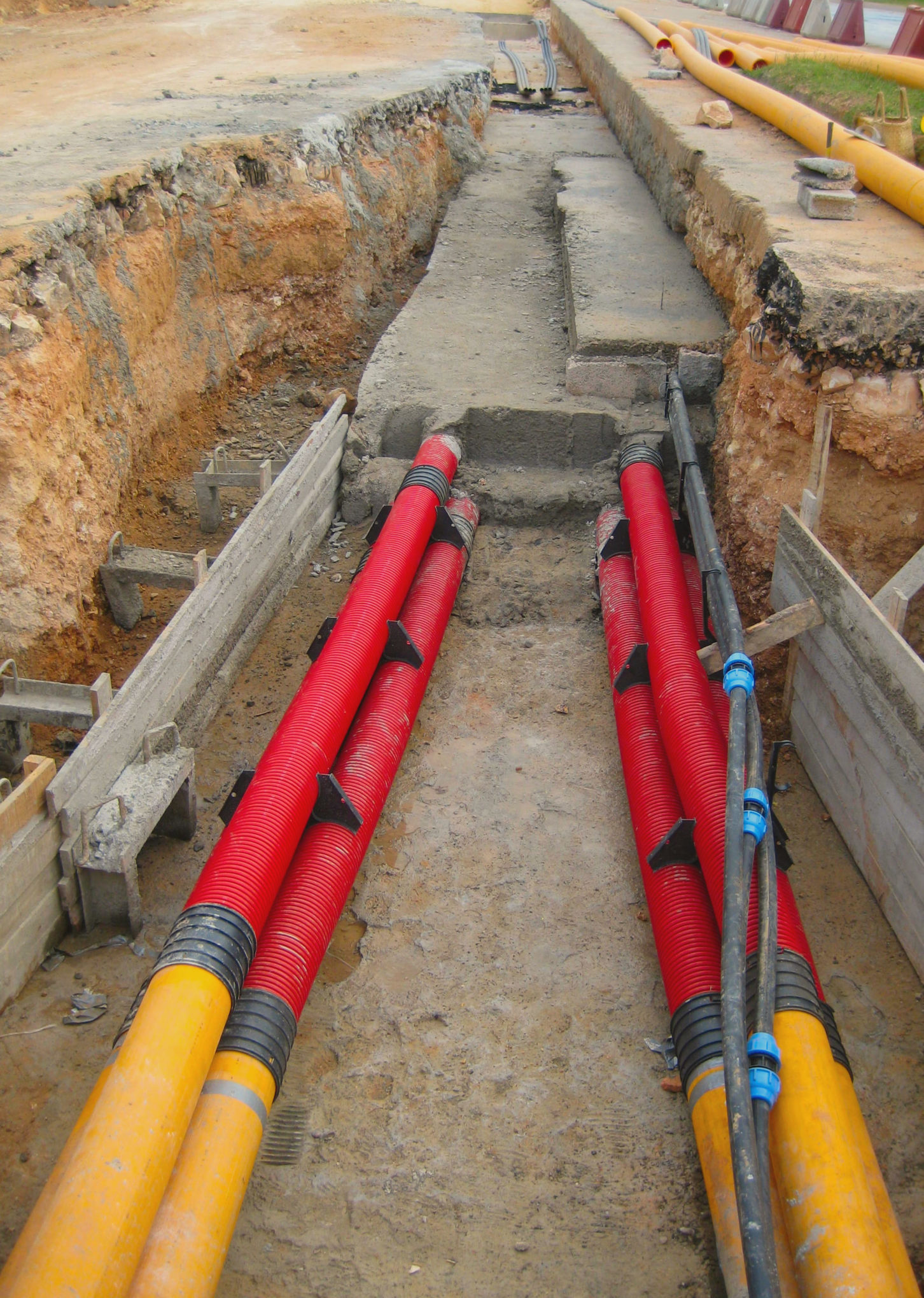 Câble souterrain 100km 132kv