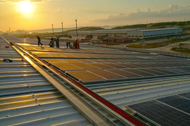 Sistema fotovoltaico en la azotera, Artemisa, Cuba