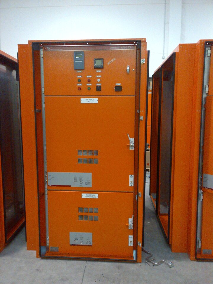 MV AIS IP65 Electrical switchgear