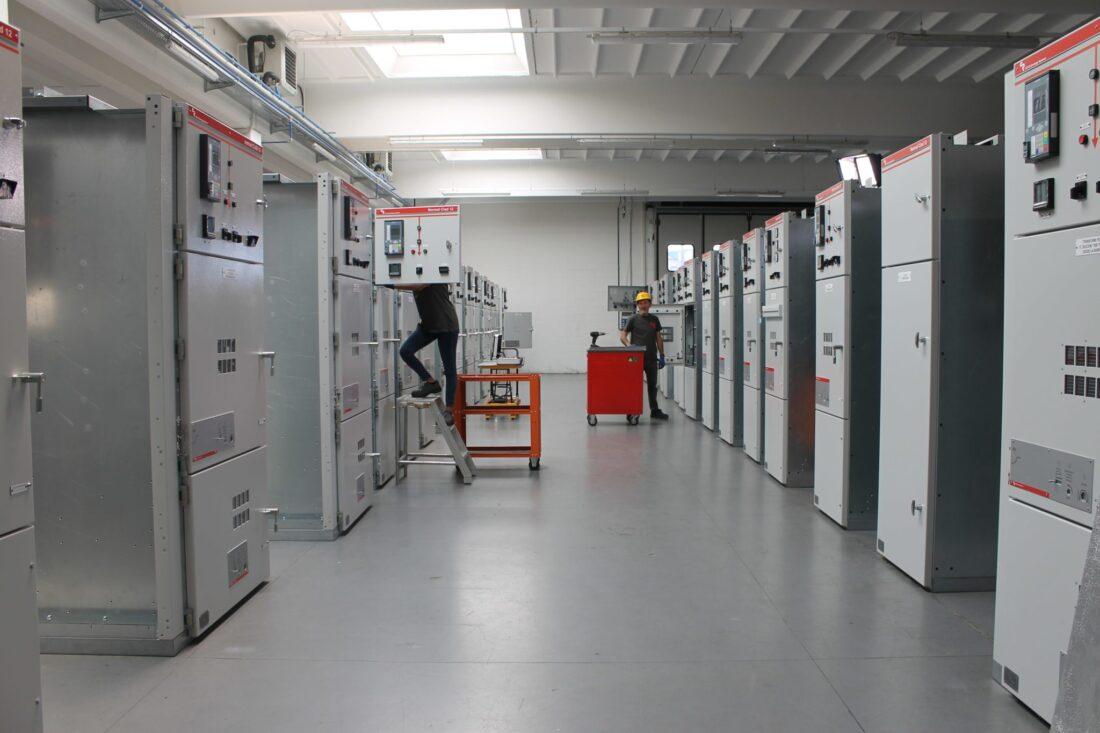 AIS MV switchgear for Cuba, Latin America