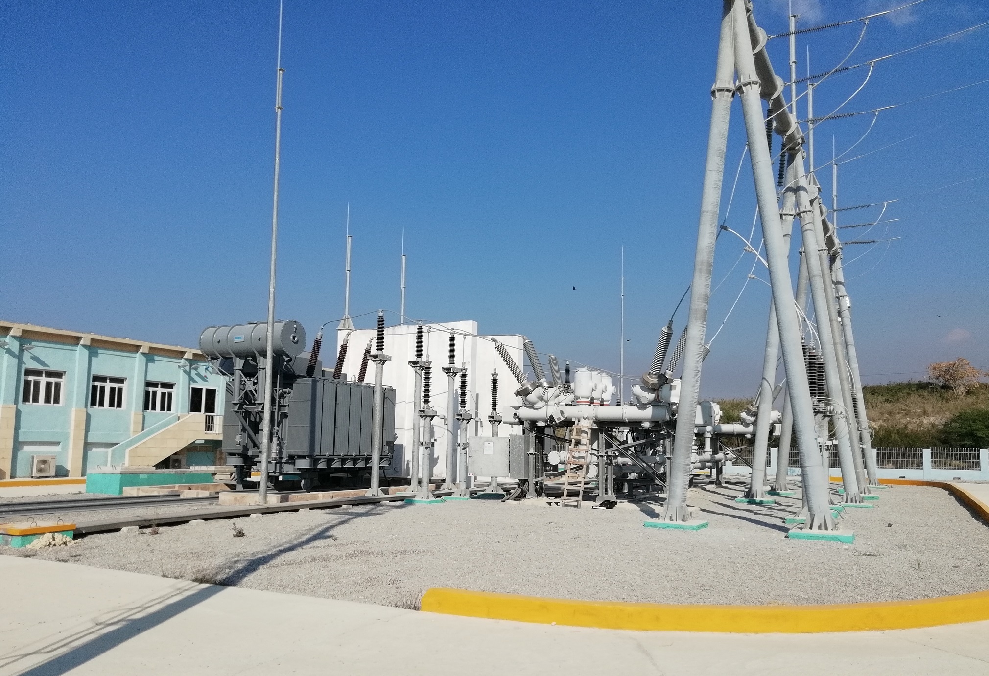 Subestación eléctrica de alta tensión para el polígono industrial Artemisa, Cuba