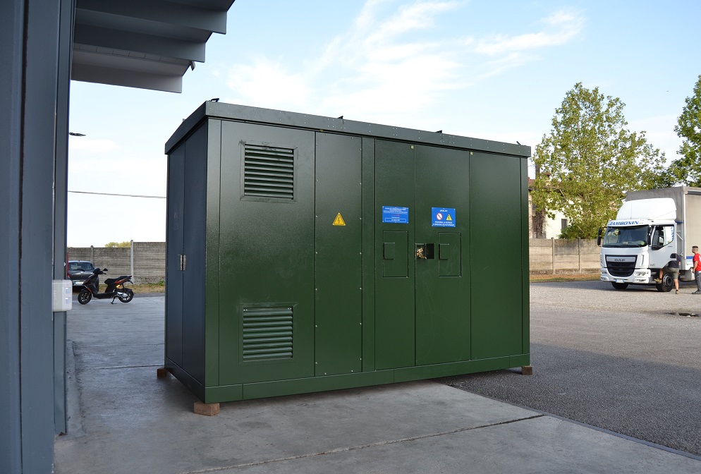 Compact substation for PV plant
