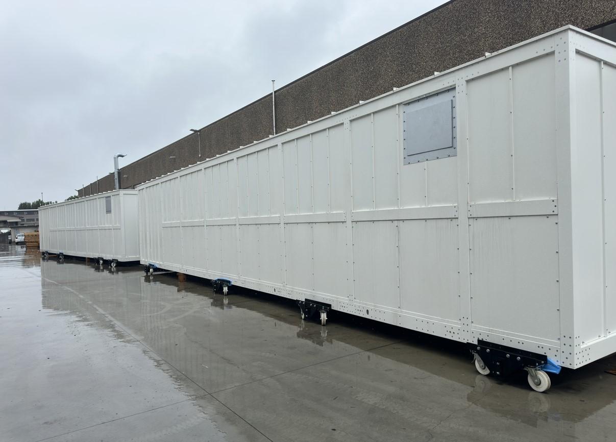 n. 7 eHouses plug-in modulari 33kV IP54 equipaggiate con quadri MT 33kV 1250A e 1600A 25kA, pannelli BT, UPS, impianto antincendio, sistema HVAC, equipaggiamento ausiliario.
