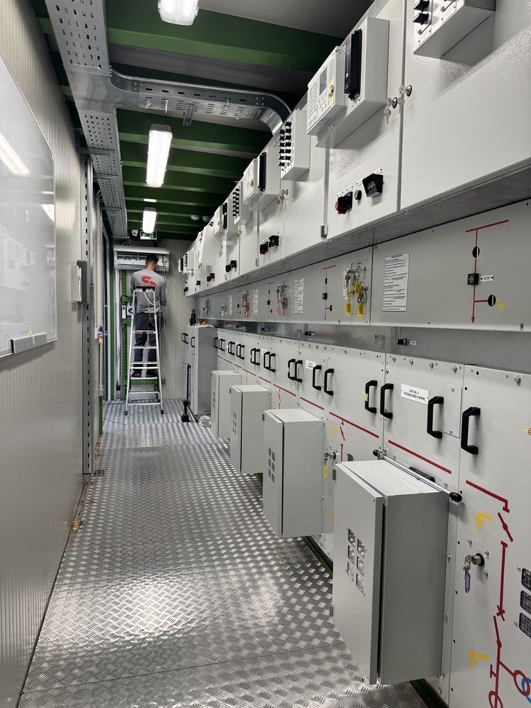 We are proud to contribute to a large-scale energy storage project located in Goole (UK), within the former Eggborough Power Station industrial site